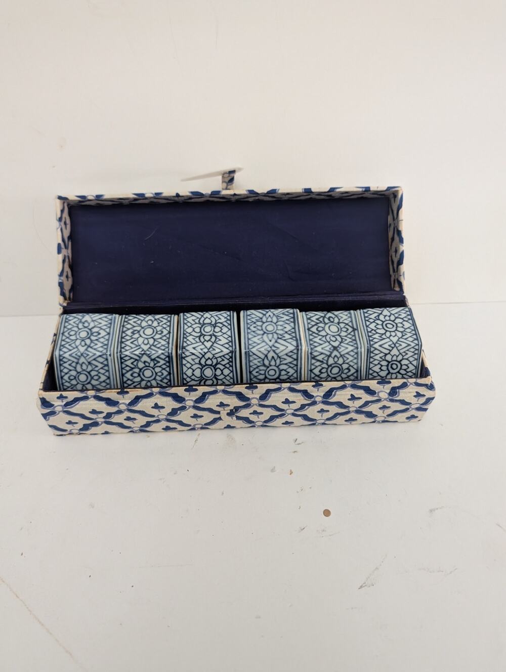 Set of 6 Blue and White Porcelain Napkin Rings in Box Chinoiserie Vintage